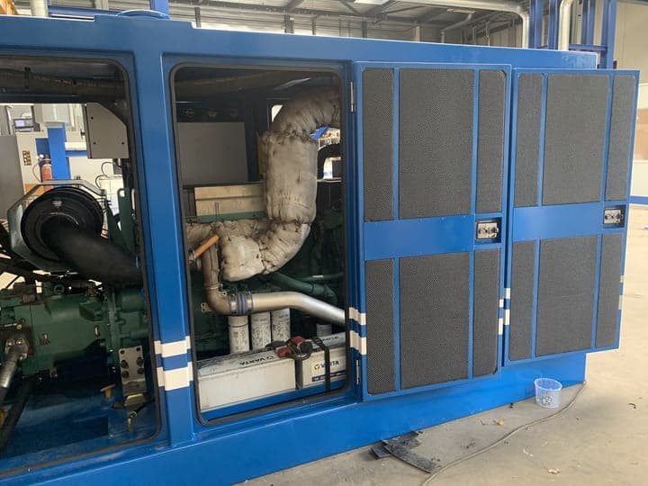 Akoestisch schuim AC2 in machine